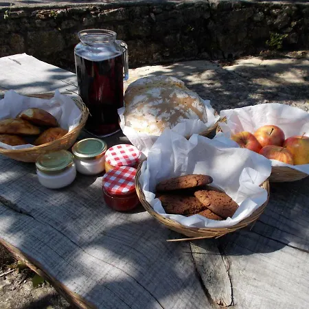Alojamento de Acomodação e Pequeno-almoço Eira Do Vez Penela
